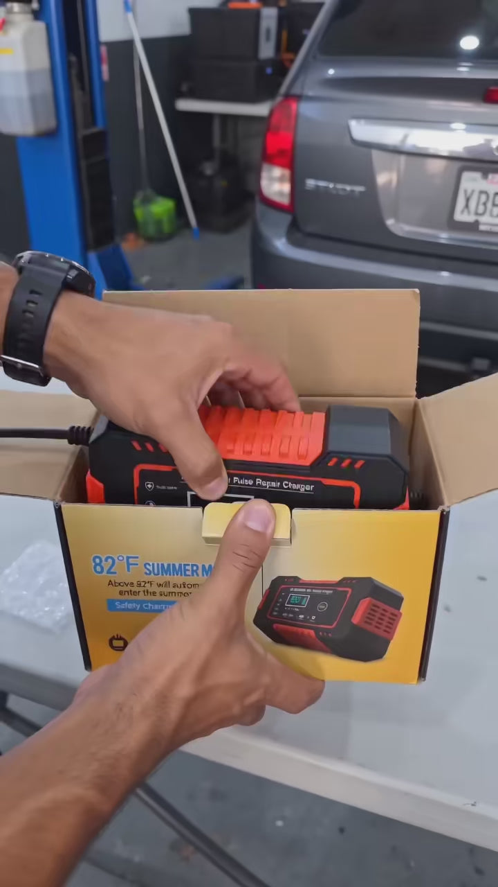 Cargador Inteligente de Batería 12V 6A — Carga + Reparación con Pantalla LCD